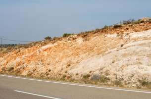 Escopete: Anticlinal de bajo ángulo