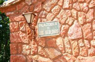 Pálmaces de Jadraque: Plaza de los Geólogos